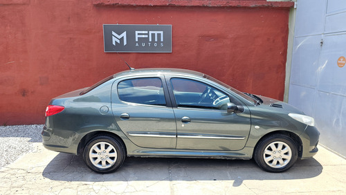 Peugeot 207 1.4 Sedan Allure 75cv
