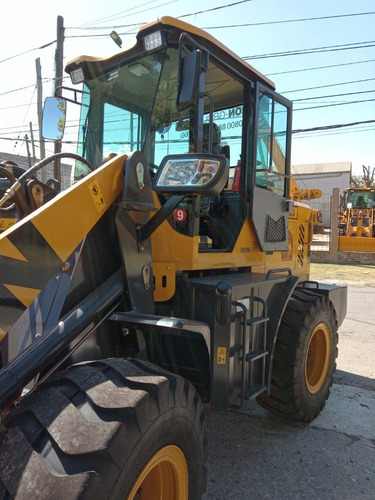 Cargador Frontal Iron 930s (1m3) - 87hp