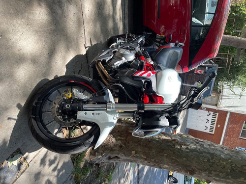 Imagen 9 de 10 de Benelli 302s