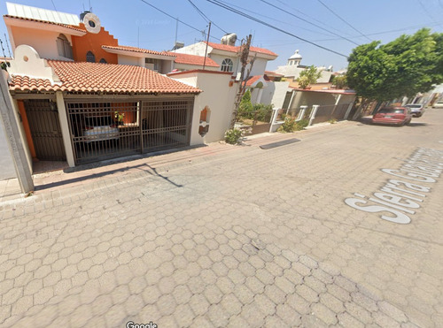 Casa En Venta, En Calle Sierra Guadarrama #· 131 Colonia Jardines De La Concepción #. 2, Aguascalientes, Aguascalientes. Cerca Club Campestre, Blvd Luis Donaldo Colosio, Hospital Mac, Uaa. Fl19-za