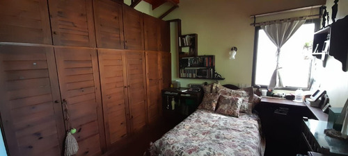 Imagen 9 de 18 de Moderna Casa Con Jardin Y Galeria De 1 Dormitorio