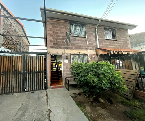 Acogedora Casa 2d 1b, En Avenida Troncal San Francisco.
