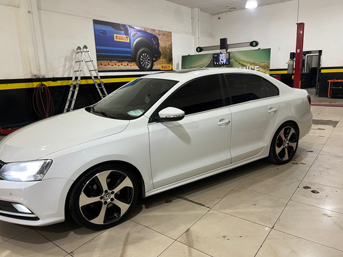 Volkswagen Vento 1.4 Comfortline 150cv At