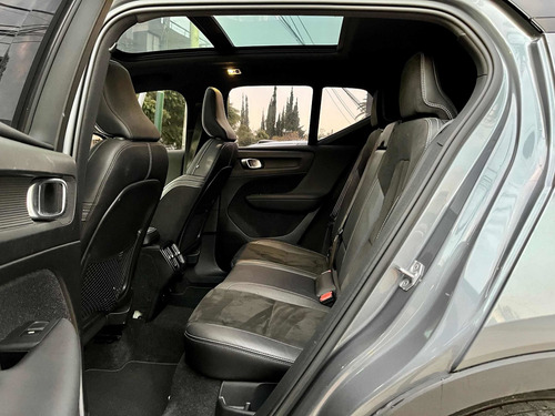 Imagen 8 de 9 de Volvo Xc40 T5 Awd R-desing
