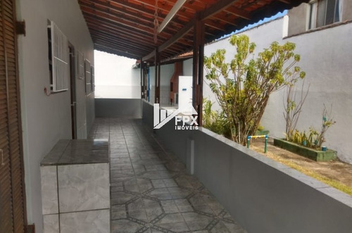 Imagem 9 de 11 de Linda Casa De Lote Inteiro Com Piscina Lado Praia