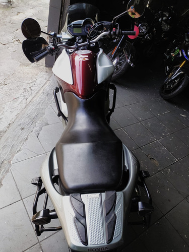 Xl 700v Transalp 2011