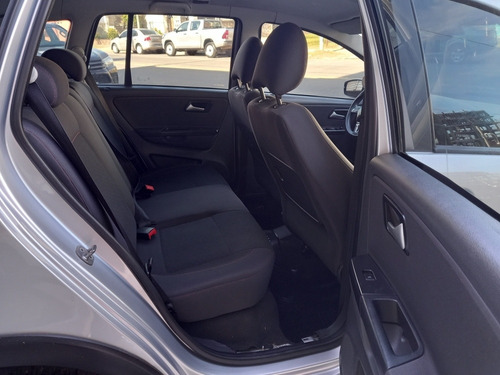 Imagen 8 de 13 de Volkswagen Suran Cros 1.6 Highline Nafta Y Gnc 2014