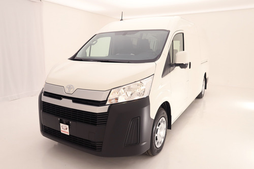 Toyota Hiace 2.8 Tdi Furgón 6at L2h2 3a 5p