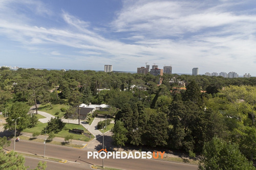 Apartamento En Venta En Roosevelt Punta Del Este, 2 Dormitorios, 2 Baños