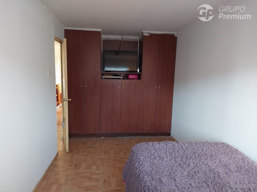 Casa En Venta De 4 Dormitorios, 2 Baños Y 2 Estac En Copiapó