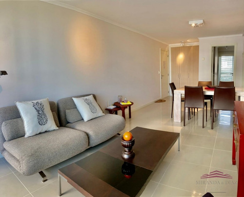 A Pasos De Playa Brava Y Con Los Mejores Amenities.- Ref: 1443