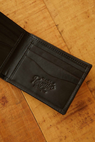 Imagen 2 de 7 de Billetera Hombre Cuero Penguin Solid Wallet Negro