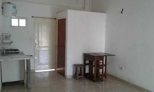 Imagen 7 de 12 de Casa Con Departamento En Venta En Ituzaingo Norte