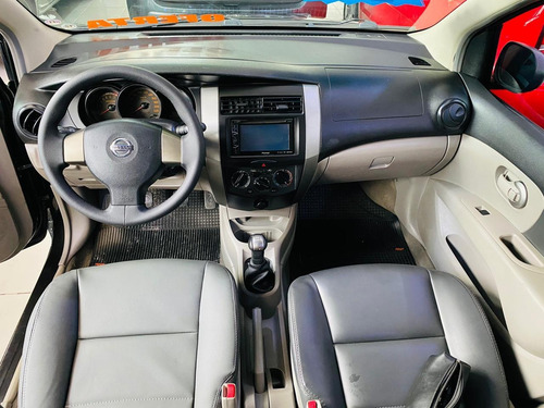 Nissan Livina 2010 1.6 Sl Flex 5p