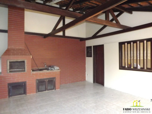 Imagem 3 de 10 de Casa - Padrão, Para Venda Em Joinville/sc - V460