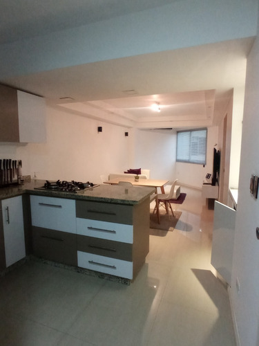 Imagen 4 de 29 de Apartamento En Guatire, La Mejor Zona, Remodelado, Concepto Abierto, Vista Panoramica, Cerca De Terminal De Pasajeros Y Centros Comerciales