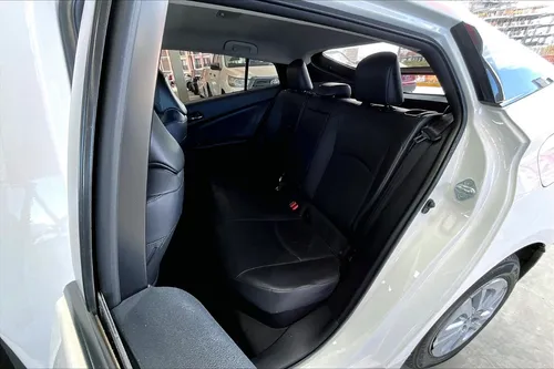 Toyota Prius 1.8 Premium Cvt