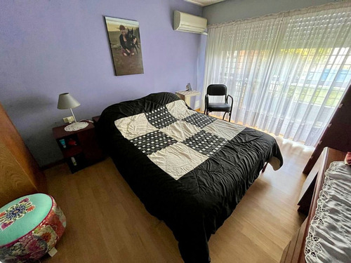 Casa 4 Amb En Venta - Palomar - Pileta Y Cochera