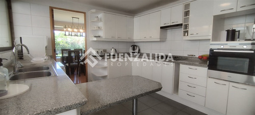 Casa 6d 4b - 307 M2 - Sector Las Pircas Peñalolén
