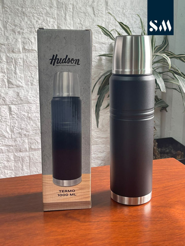 Termo Hudson Acero Negro 1 Litro De Acero Inoxidable 24hs