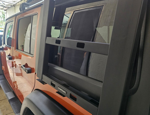 Jeep Wrangler 3.8 Unlimited Sport 4x4 At