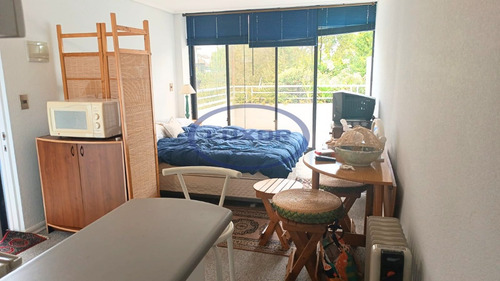 Departamento Amoblado En Sector De Reñaca A Pasos De Todo
