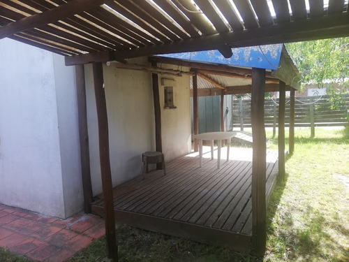 Casa Centro En Terreno Esquina