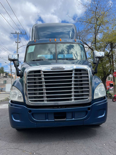 Imagen 2 de 11 de Day Cab Cascadia 2013 Freightliner Estándar 10 Vel De Aire