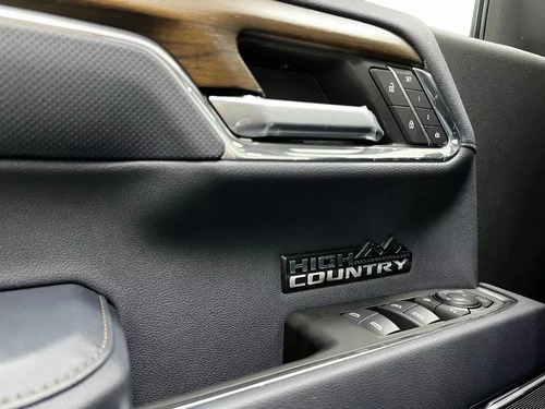Chevrolet Silverado High Country