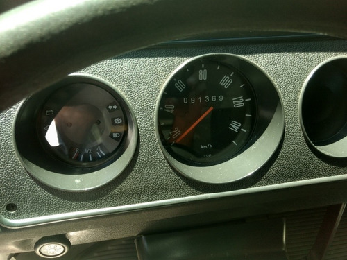 Imagem 10 de 15 de Volkswagen Kombi 2003 1.6 Std 3p Gasolina