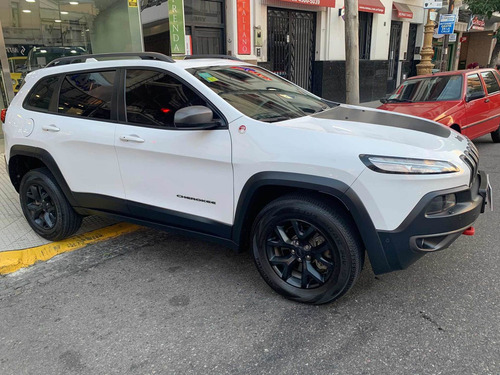 Jeep Cherokee Trailhawk 3.2 V6 270cv At9
