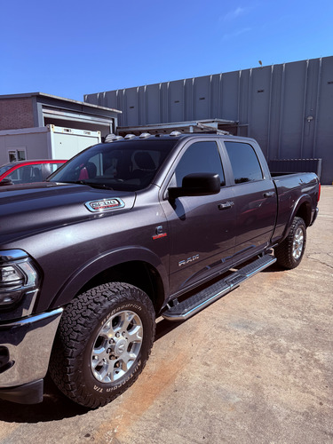 Dodge Ram 2500 Laramie 6.7 Cummins