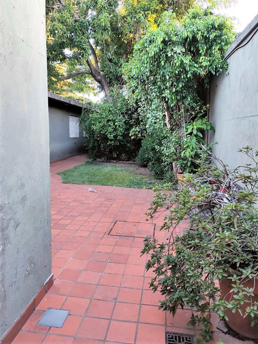 Imagen 5 de 25 de Dos Casas Multifamiliar La Tablada Bolivar Al 4500