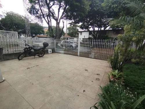 Casa En Arriendo En El Lido. Cod A11670