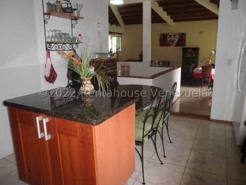 Casa En Venta En Caicaguana, El Hatillo Mls #24-8784