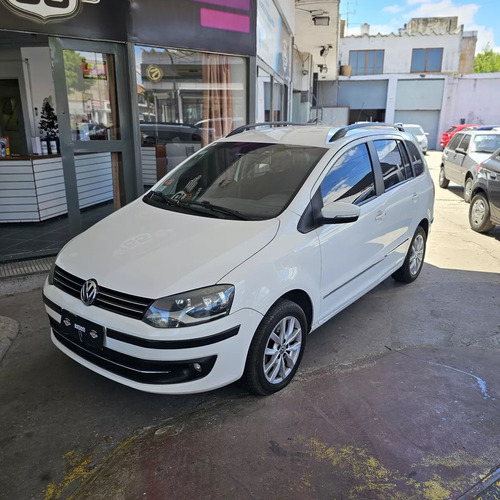 Volkswagen Suran 1.6 Imotion Highline