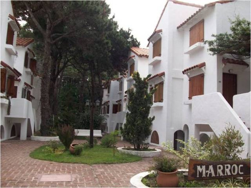 Imagen 2 de 8 de Duplex Muy Buena Ubicacion . Costa Del Este .