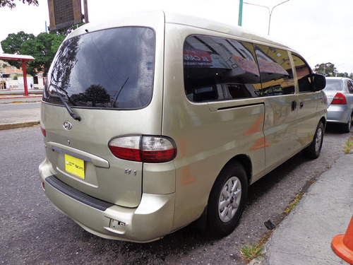 Imagen 3 de 11 de Hyundai H1 Van 2007 Sincrónico