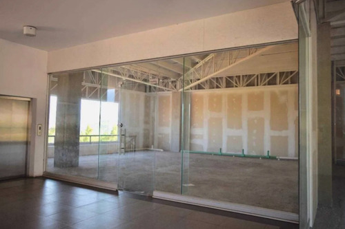 Local Comercial En Arriendo En Las Condes