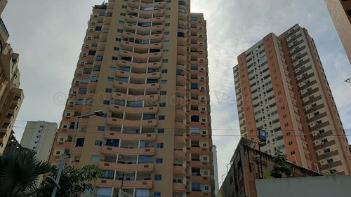 Imagen 1 de 15 de Karen Freites Rentahouse Mp 22f6867 Las Chimeneas