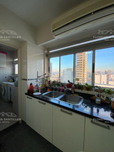 Departamento 5 Ambientes Con Cochera En Venta Ubicado En Lomas De Zamora, G.b.a. Zona Sur