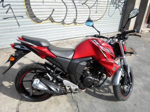 Imagen 2 de 6 de Yamaha Fz-s Fi