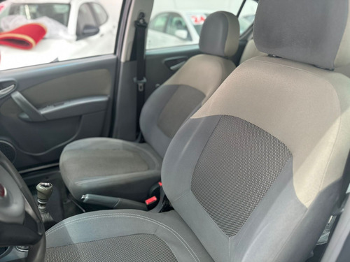 Fiat Palio ESSENCE 1.6 Flex 16V 5p