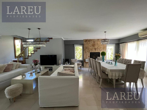 Imagen 2 de 29 de Venta En Los Pilares