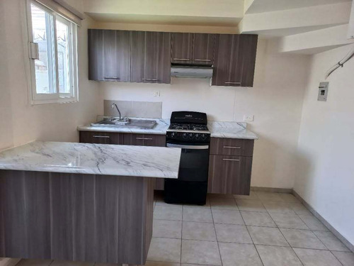 Casa En Renta Los Encinos, El Marques Queretaro. 2 Recamaras