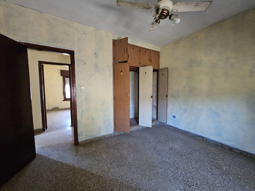 Casa Estilo Chalet, En Sourigues, En Zona Totalmente Renovada, Ideal Comercio, Ideal Inversor. Apto Crédito