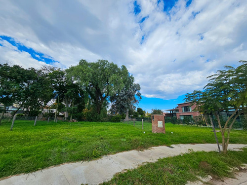 Terreno En Venta En Barrio Cerrado Santa Rita