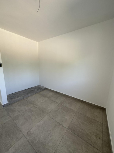 Duplex En Venta. Altura Av. Solano Verá 1075