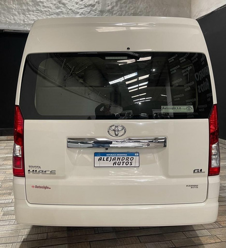 Imagen 6 de 16 de Toyota Hiace Commuter Gl 2022