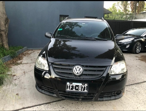 Volkswagen Suran 1.6 Imotion Highline 11c 2010